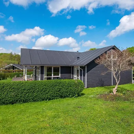 12 Person In Aabenraa-by Traum * Loddenhøj